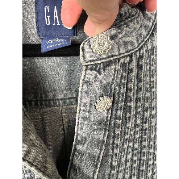 Gap Black Denim Wash Pleated Rhinestone Button Collared Blouse NWOT XL - Picture 3 of 8